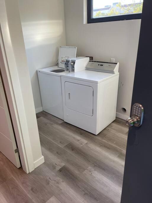 סן דייגו Comfy Studio With Cali King Size Mattress מראה חיצוני תמונה